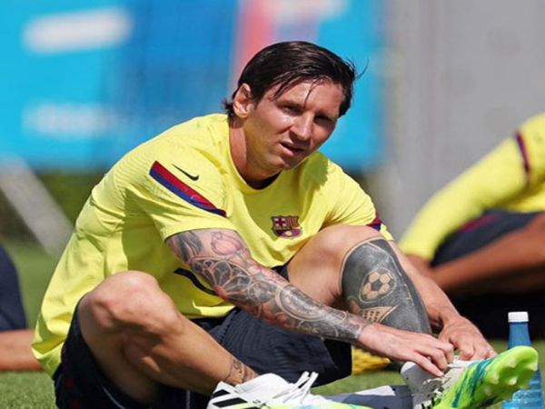 Messi thay đổi diện mạo khiến fan bất ngờ