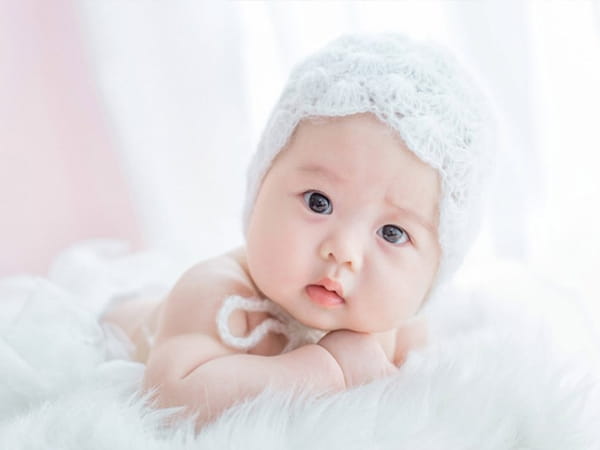 Vì sao nên đặt tên 4 chữ cho con gái
