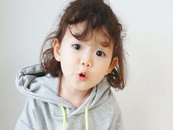 Đặt tên cho con gái họ Hồ